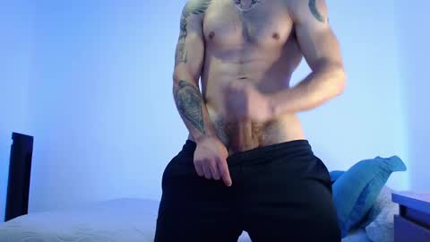 max_xl_ online show from 10/07/25, 02:47