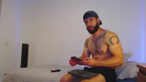 max_xl_ online show from 01/15/26, 03:27