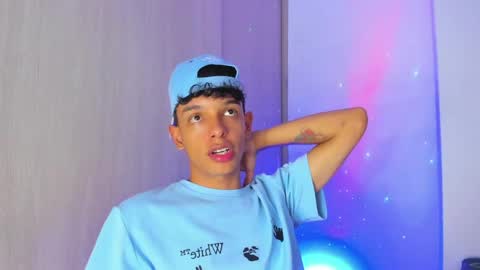 Max  online show from 04/26/26, 12:08