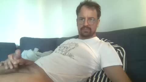 maxhorn591 online show from 09/24/25, 02:09