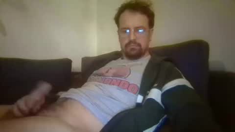 maxhorn591 online show from 10/20/25, 09:37