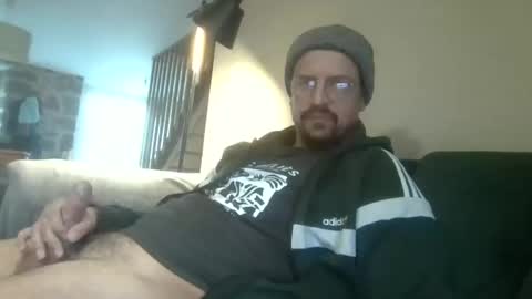 maxhorn591 online show from 11/21/25, 12:59