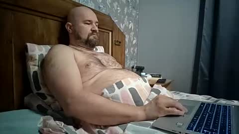 maxhunter online show from 06/12/26, 06:01