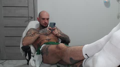 Maximus Fox online show from 04/09/26, 06:19