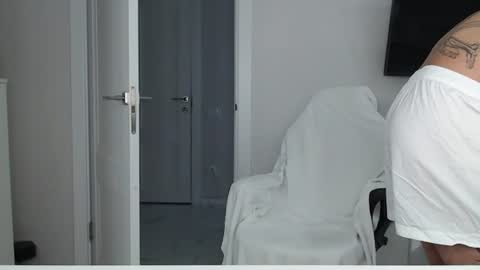 Snapshot of maxi_foxxx chatting on 07/10/26, 06:50 Maximus Fox online show from 07/10/26, 06:50