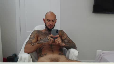 Snapshot of maxi_foxxx chatting on 07/24/26, 07:06 Maximus Fox online show from 07/24/26, 07:06