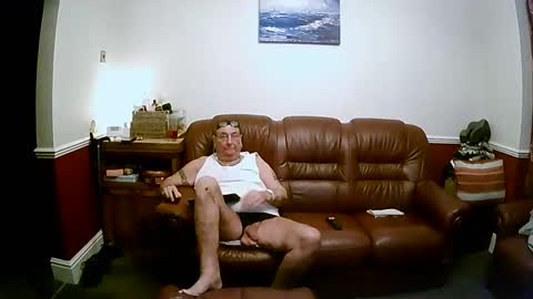 MAX online show from 01/10/25, 03:18