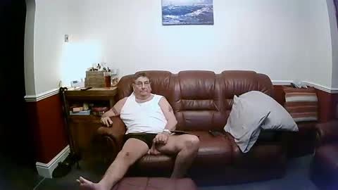 MAX online show from 02/22/25, 01:00