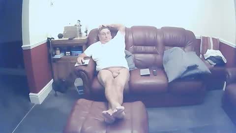 MAX online show from 10/04/25, 10:08