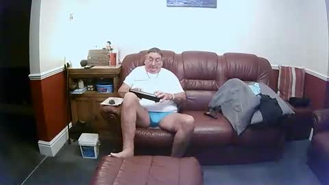 MAX online show from 10/28/25, 11:18