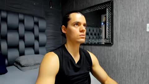Snapshot of maxi_styles chatting on 03/08/26, 12:53 Alex online show from 03/08/26, 12:53