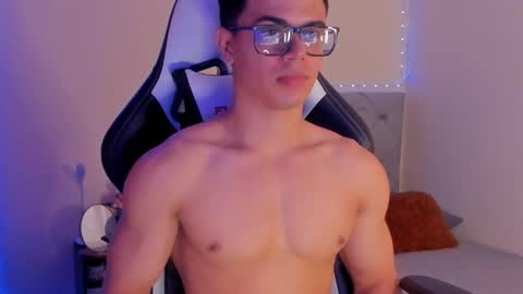 Snapshot of maxiimus__ chatting on 01/15/25, 09:20 Maximus online show from 01/15/25, 09:20