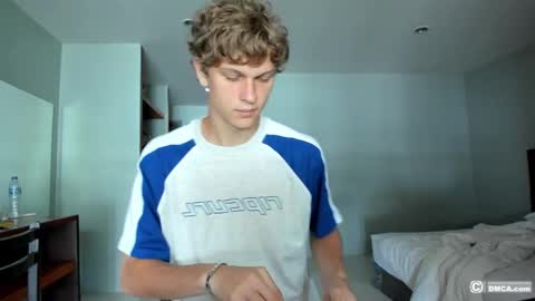 maxim burn online show from 04/22/26, 06:49