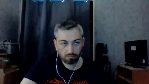 Snapshot of maximefrxx chatting on 06/22/26, 01:19 Maxime online show from 06/22/26, 01:19