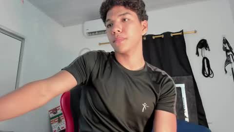 Maximiliano online show from 01/11/26, 07:08