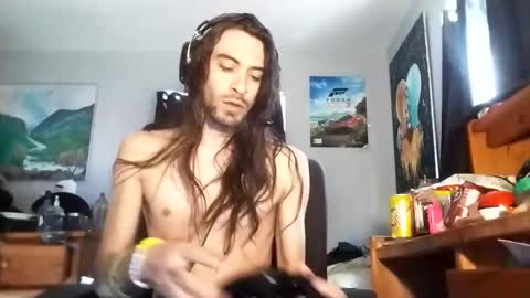 maximillianpayan95 online show from 05/18/26, 03:07