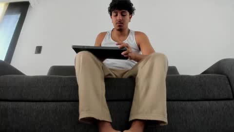 maximo__77 online show from 01/14/26, 02:44