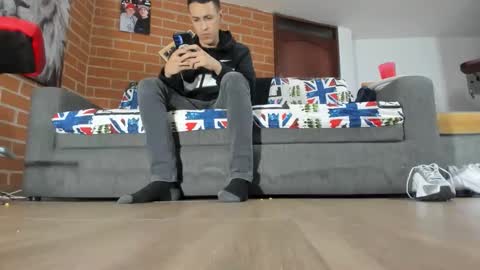 maximo__77 online show from 03/18/26, 03:42