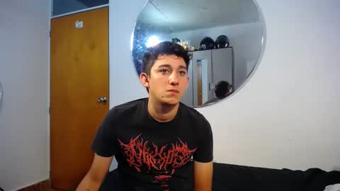 Snapshot of maximo_and_isa chatting on 09/11/25, 02:55 -- maximo and isa -- online show from 09/11/25, 02:55