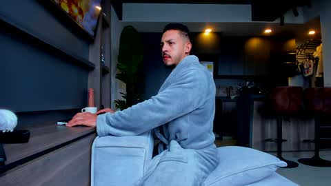 maximo_and_marcelo online show from 04/14/26, 12:00