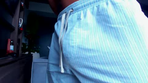 Snapshot of maximo_and_marcelo chatting on 05/05/26, 12:02 maximo_and_marcelo online show from 05/05/26, 12:02