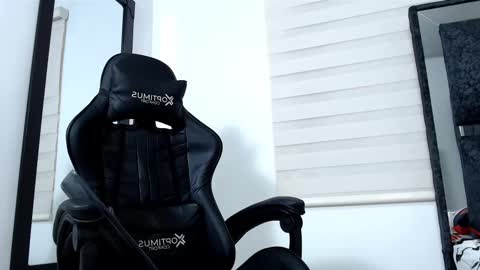 Maximo Sebastian online show from 03/10/25, 05:22