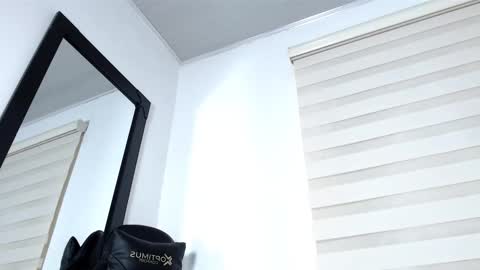 Snapshot of maximo_sebastian chatting on 02/19/26, 06:31 Maximo Sebastian online show from 02/19/26, 06:31