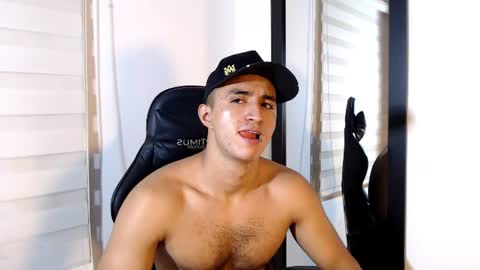 Snapshot of maximo_sebastian chatting on 06/25/26, 08:57 Maximo Sebastian online show from 06/25/26, 08:57