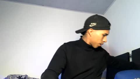 Maximo Aron Vega online show from 03/10/25, 07:21