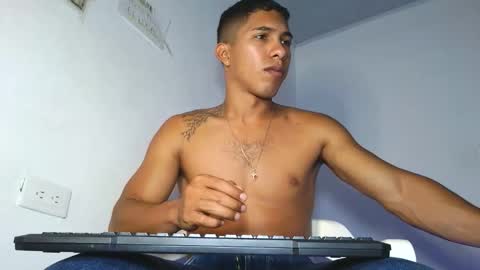 Maximo Aron Vega online show from 02/12/26, 01:22