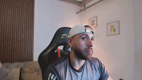 Maximo Wolf online show from 02/14/26, 08:27