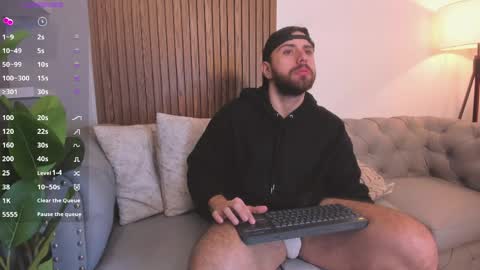 Maximo Wolf online show from 04/12/26, 09:03