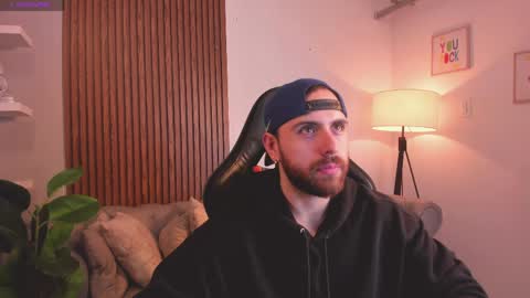 Maximo Wolf online show from 04/13/26, 01:11