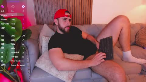 Maximo Wolf online show from 04/21/26, 02:51