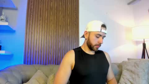 Maximo Wolf online show from 05/14/26, 07:53