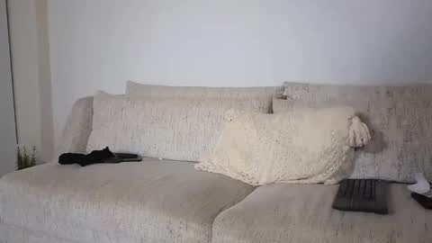 Snapshot of maximohoot chatting on 01/18/25, 02:25 Sebastian online show from 01/18/25, 02:25