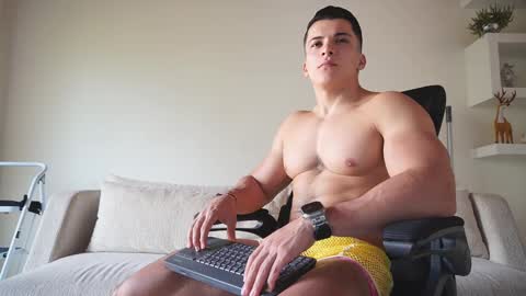 Sebastian online show from 11/12/25, 09:14