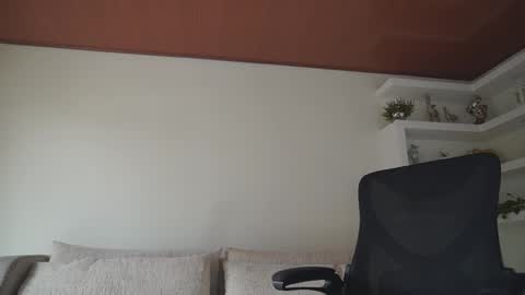 Sebastian online show from 11/21/25, 07:23