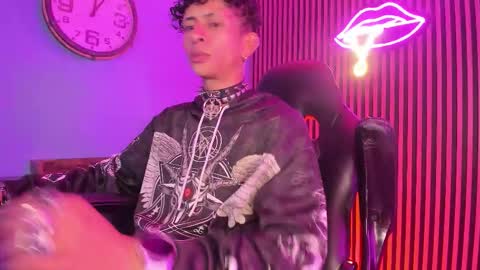 MAXIMO online show from 03/02/26, 03:52