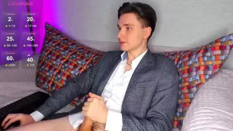 Max online show from 02/16/25, 03:27