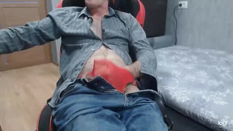 maximus3334 online show from 12/22/25, 11:29