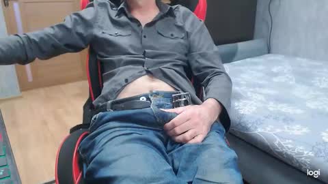 maximus3334 online show from 02/24/26, 10:02