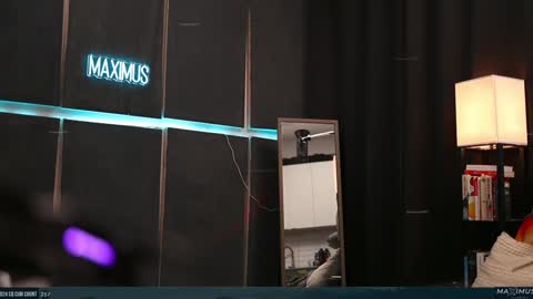 Maximus7871 online show from 12/15/24, 10:58