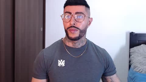 Independent Model online show from 01/28/25, 02:11