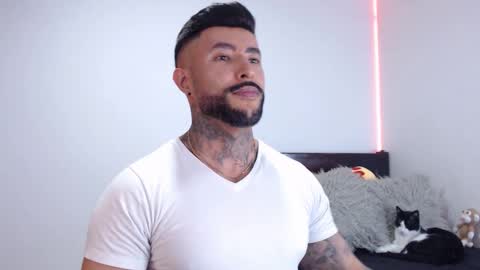 Independent Model online show from 09/09/25, 02:33