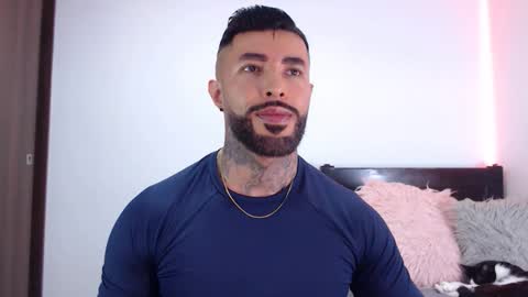 Independent Model online show from 01/17/26, 04:28