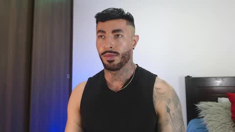 Snapshot of maximus_golden chatting on 04/25/26, 04:04 Independent Model online show from 04/25/26, 04:04