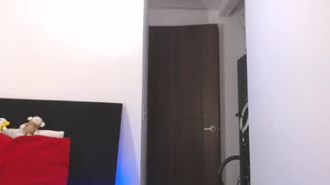 Snapshot of maximus_golden chatting on 05/15/26, 03:46 Independent Model online show from 05/15/26, 03:46