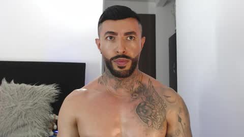 Snapshot of maximus_golden chatting on 05/18/26, 04:07 Independent Model online show from 05/18/26, 04:07