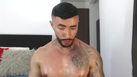 Snapshot of maximus_golden chatting on 05/20/26, 04:29 Independent Model online show from 05/20/26, 04:29